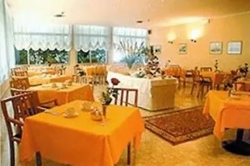 Hotel Rosa Abano Terme Italien